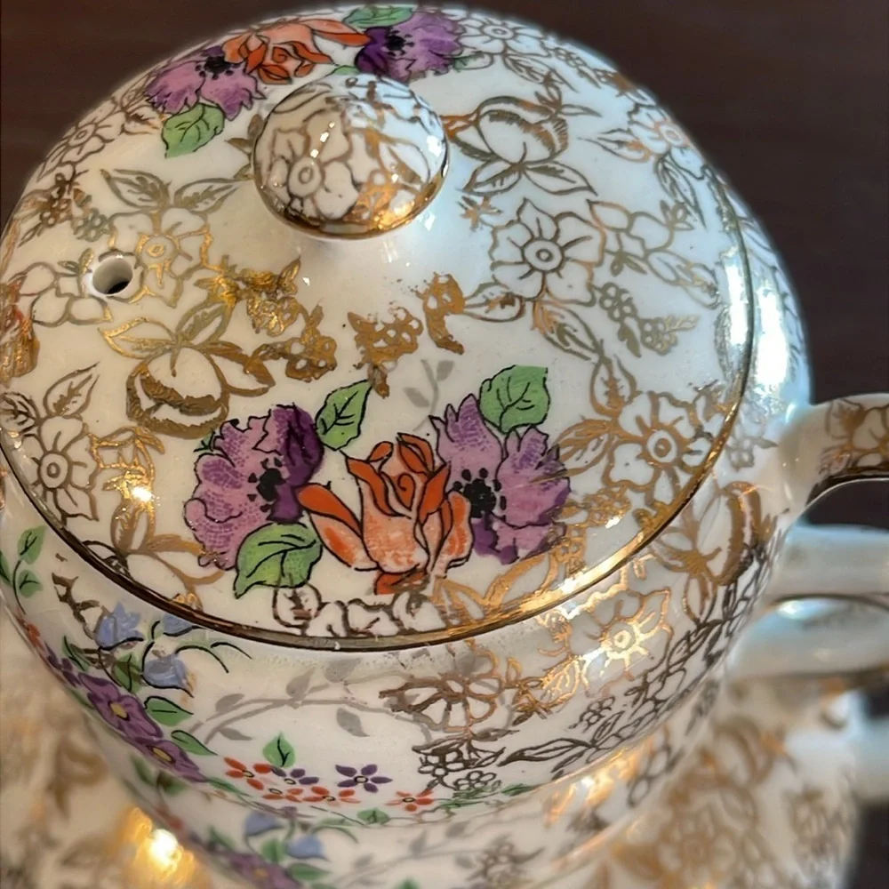 Lord Nelson Ware Pompadour teapot Stacked